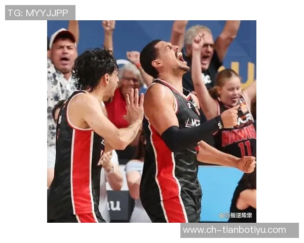 小卡全能表现助力球队攻防兼备21投11中斩获27分5篮板5助攻 小卡全能表现助力球队攻防兼备21投11中斩获27分5篮板5助攻